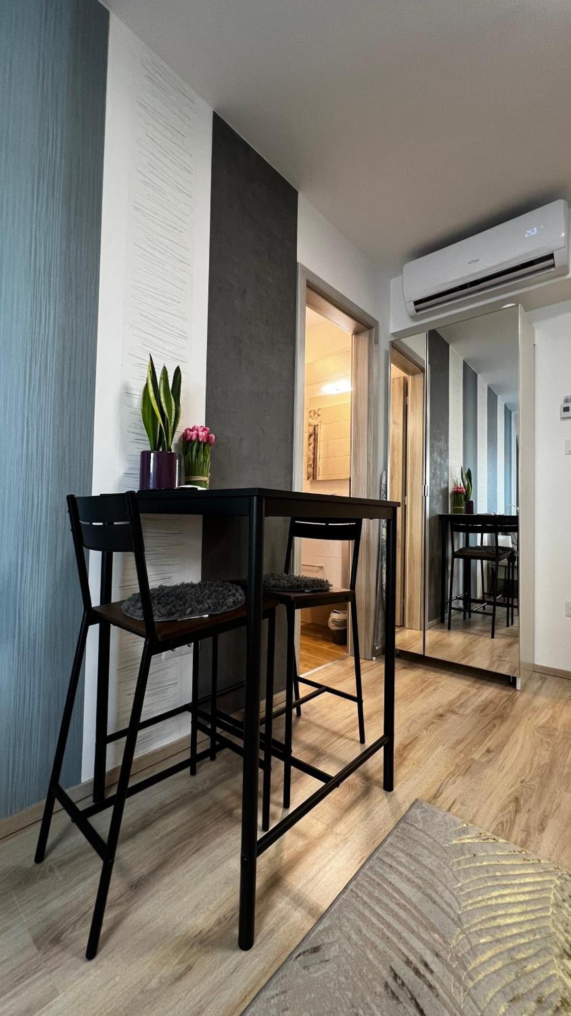 Westend - Studio Above The City Βουδαπέστη Εξωτερικό φωτογραφία